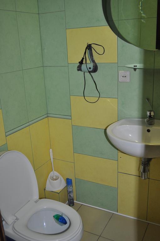 Apartment On Oleksandra Polia Avenue 110 드네프로페트로프스크 외부 사진