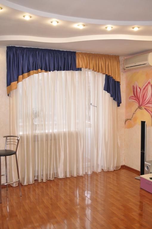 Apartment On Oleksandra Polia Avenue 110 드네프로페트로프스크 외부 사진